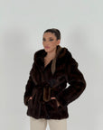 Pelliccia N35 - giacca in visone marrone taglio verticale - giacca corta con cappuccio e cintura