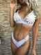 Bikini con dettaglio floreale sul seno - Costume due pezzi con slip a V con laccetti sui fianchi e reggiseno a triangolo con decoro sul seno - Bikini 2020